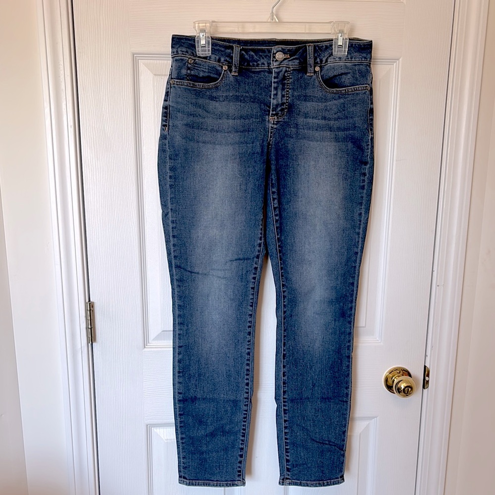 Talbots Signature Ankle Women's Medium Wash Blue Jeans Sz. 4